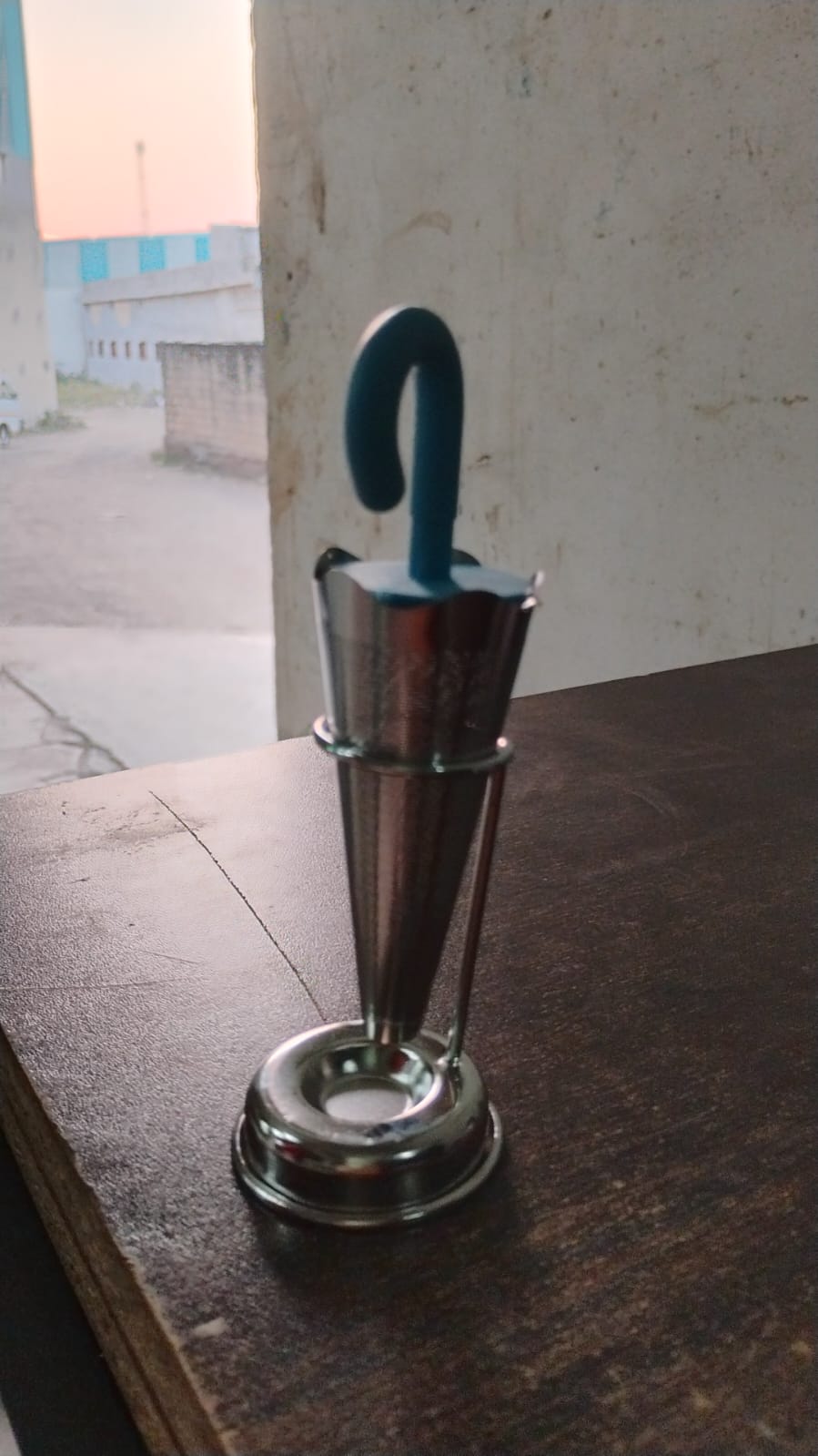 Reusable Cute Umbrella Tea Strainer With Tray  Stand (1 Pc) Reusable Cute Umbrella Tea Strainer With Tray  Stand (1 Pc)